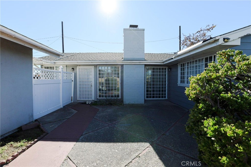 2186 W Huntington