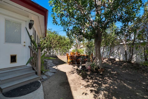 Tiny photo for 7400 Quartz AVE, Winnetka, CA 91306 (MLS # SR26225280)
