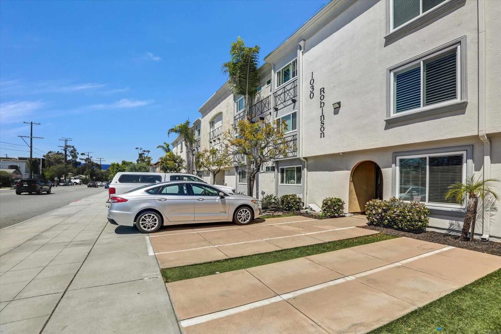 1030 Robinson Avenue 204