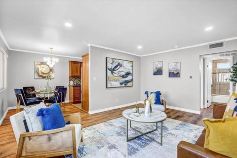 1030 Robinson Avenue 204 San Diego CA 92103