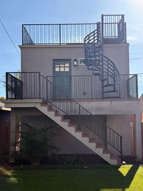 4571 Coronado Ave San Diego CA 92107