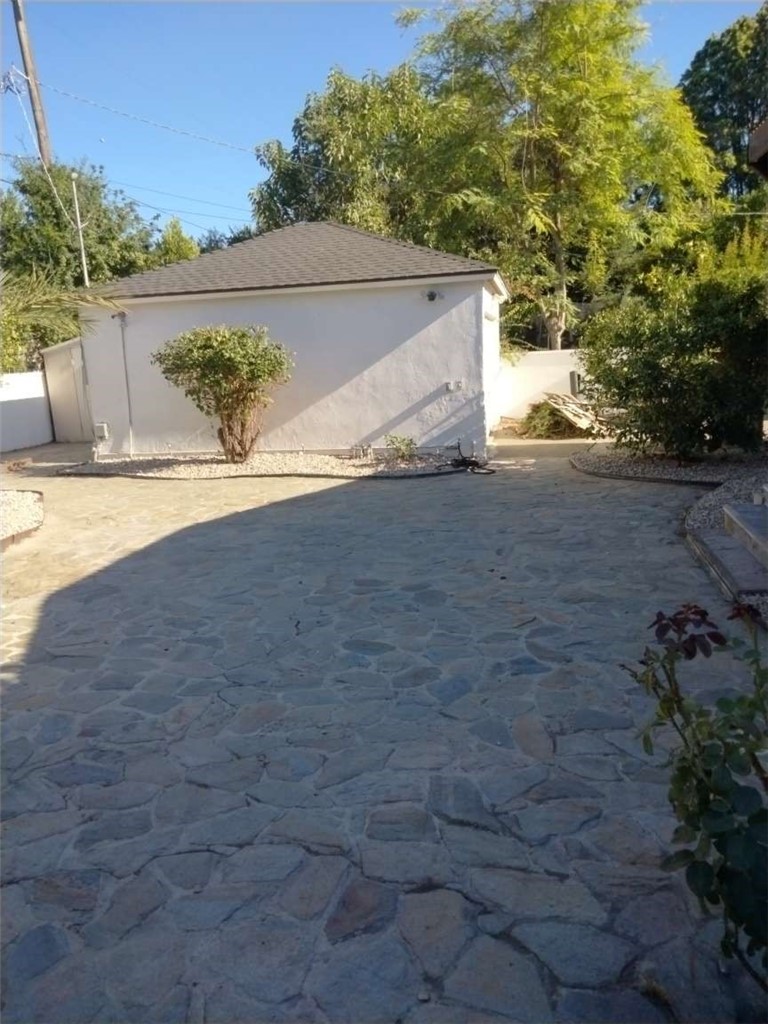 6038 Allott Avenue