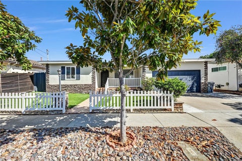 Photo of 3850 Chippewa Court, San Diego, CA 92117 (MLS # OC26193587)