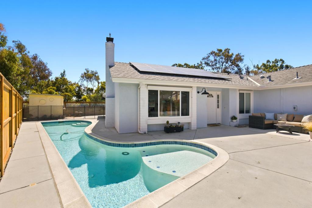 207 Hickoryhill Drive