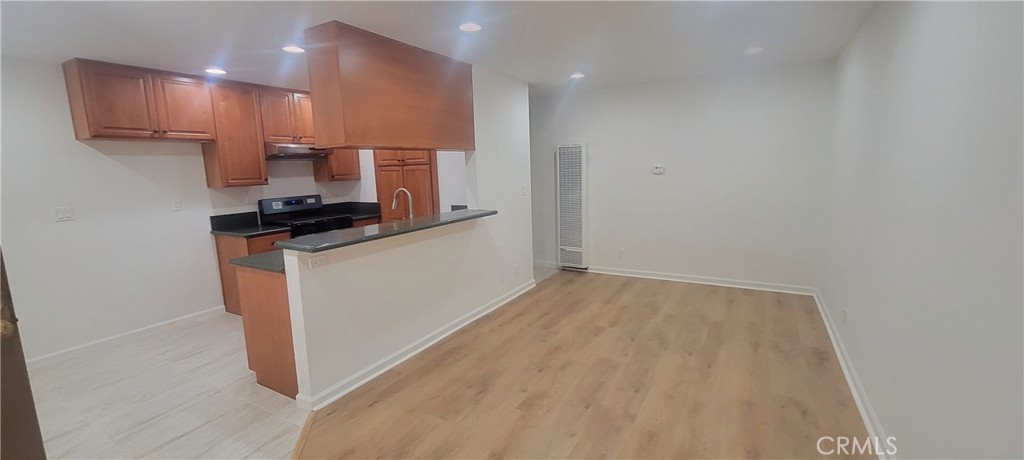 4633 Marine Avenue 127