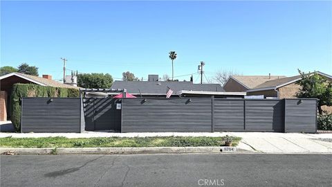 Photo of 6704 Rhea Avenue, Reseda, CA 91335 (MLS # SR26026679)