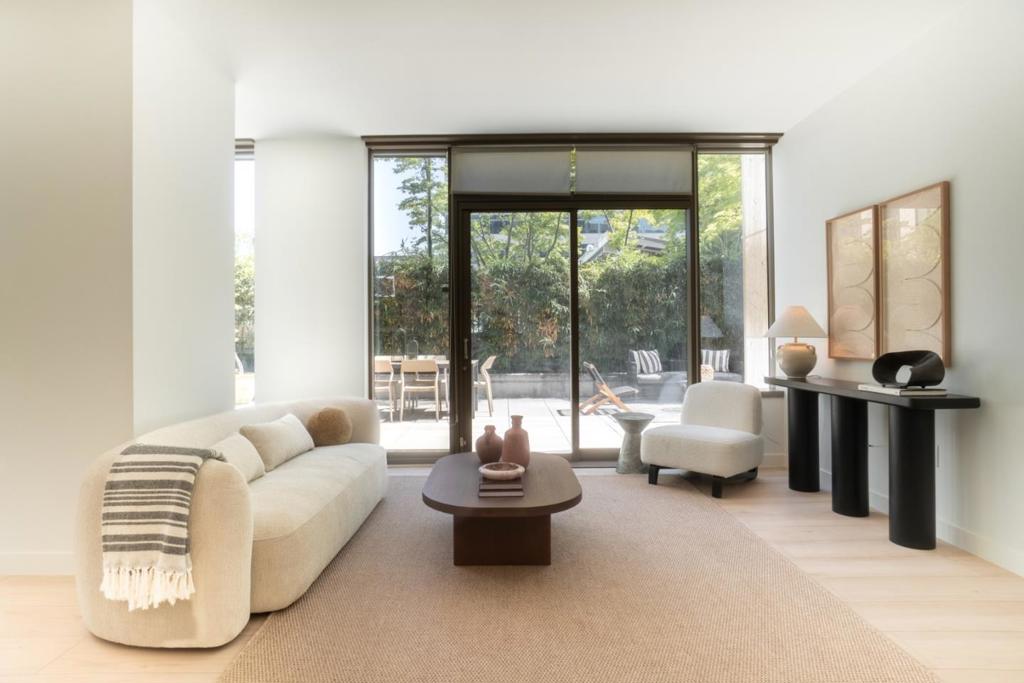 38 N Almaden Boulevard 302