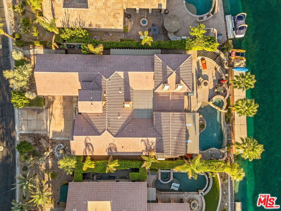 Santo Tomas - Residential