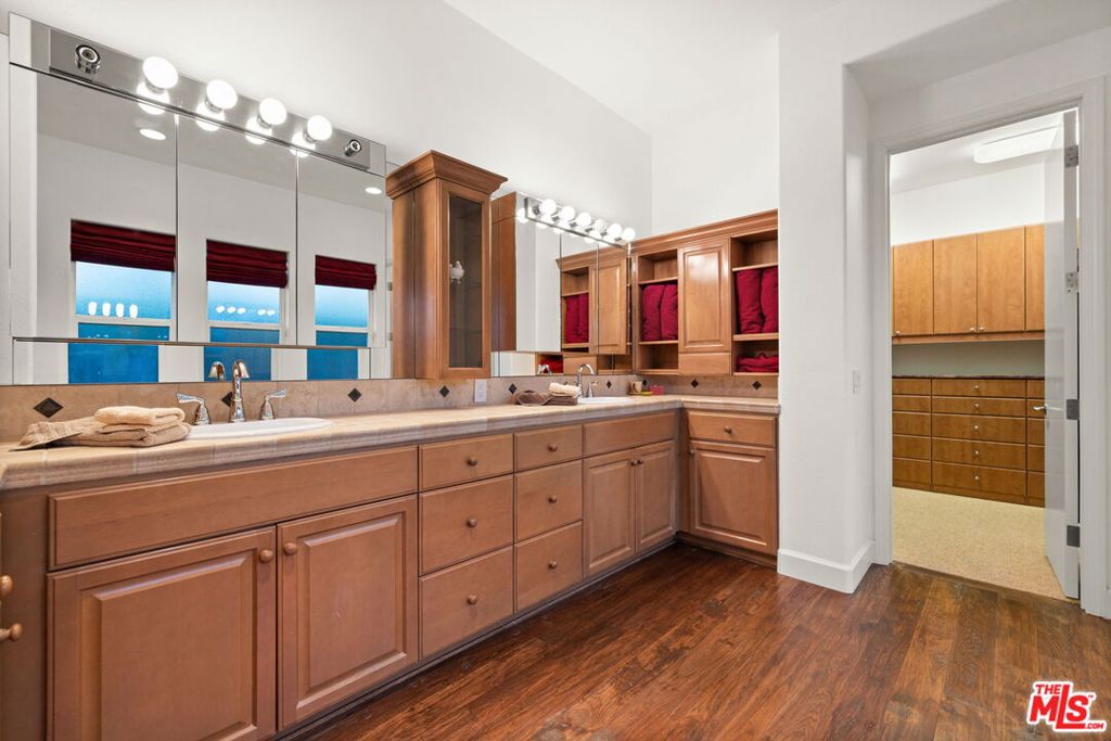 Santo Tomas - Residential