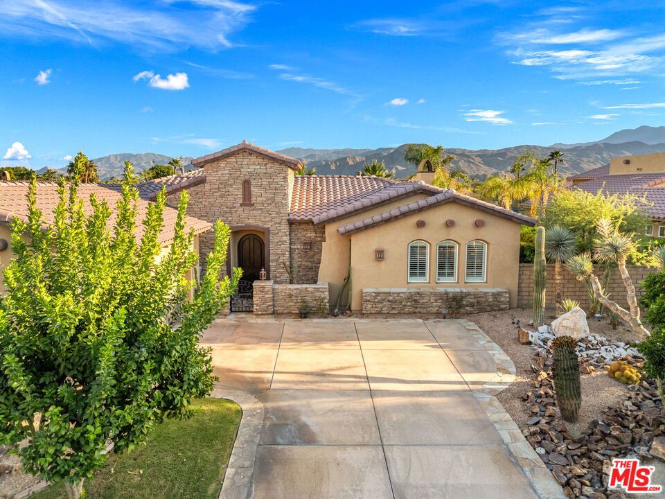 Santo Tomas - Residential