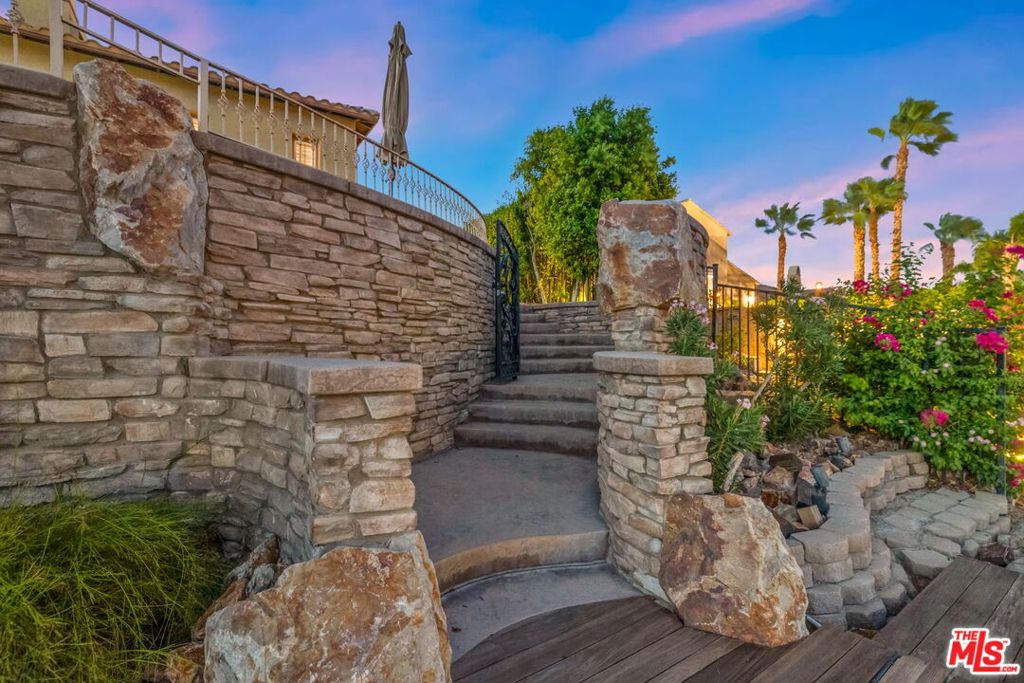 Santo Tomas - Residential