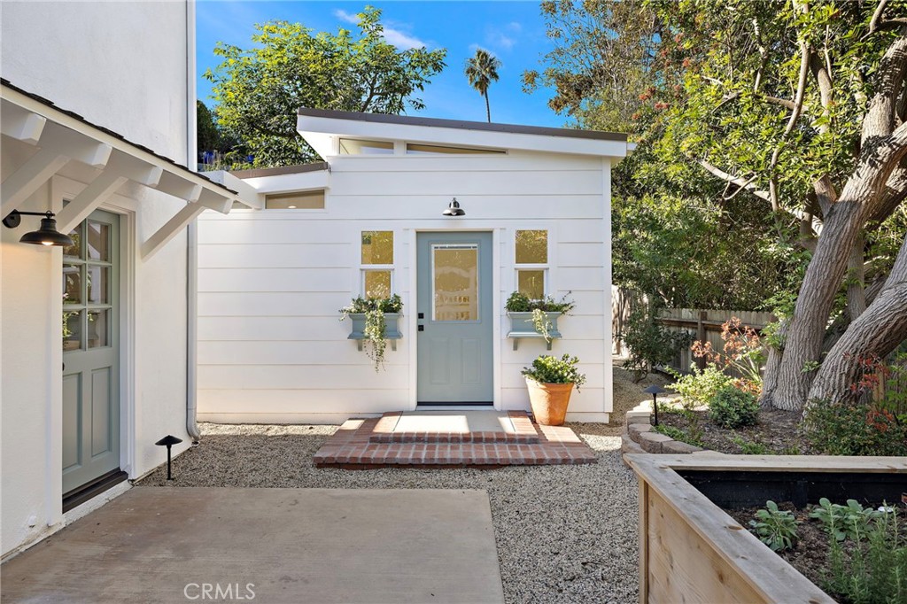 Top Of The World (TOW) - Residential