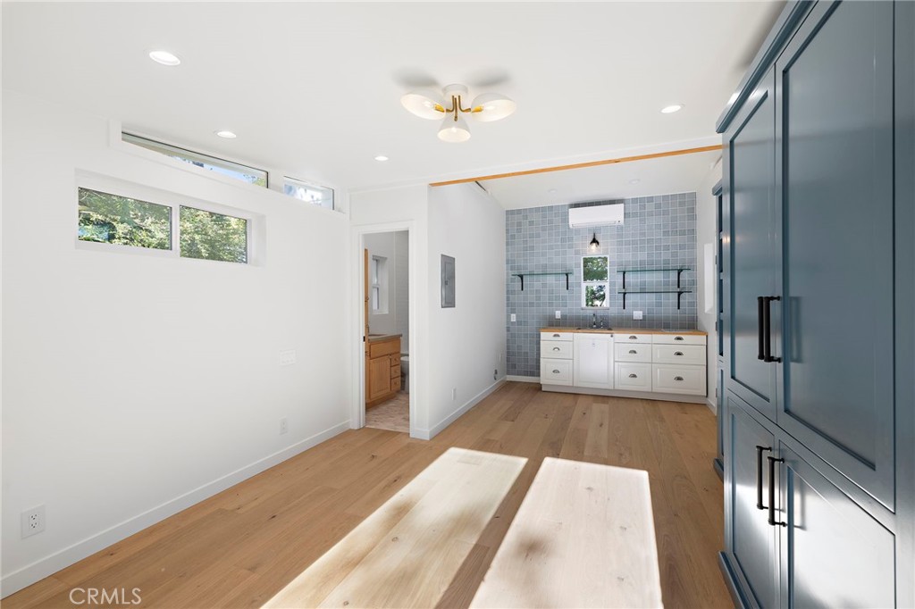 Top Of The World (TOW) - Residential