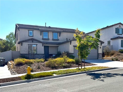 Photo of 34136 Thistlewood Avenue, Murrieta, CA 92563 (MLS # SW26195133)