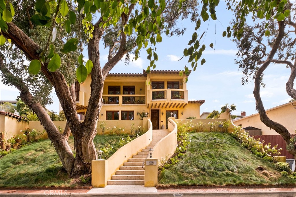 664 Calle Miramar