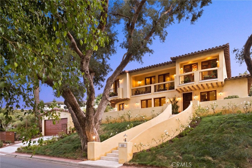 664 Calle Miramar