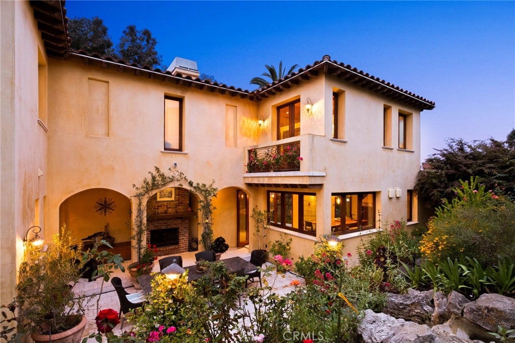 664 Calle Miramar
