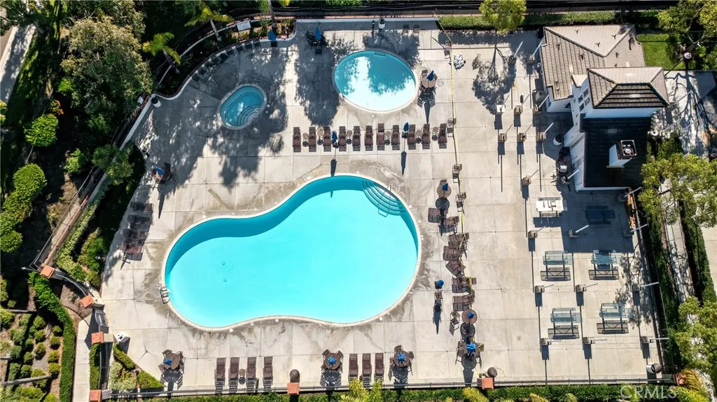 Laguna Niguel, California 92677, United States, 4 Bedrooms Bedrooms, ,3 BathroomsBathrooms,Residential,Active,230034