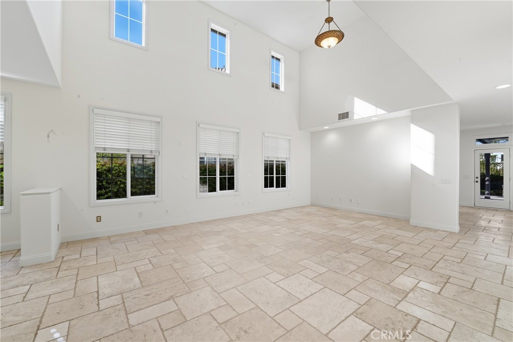 SAN JOAQUIN HILLS - Residential