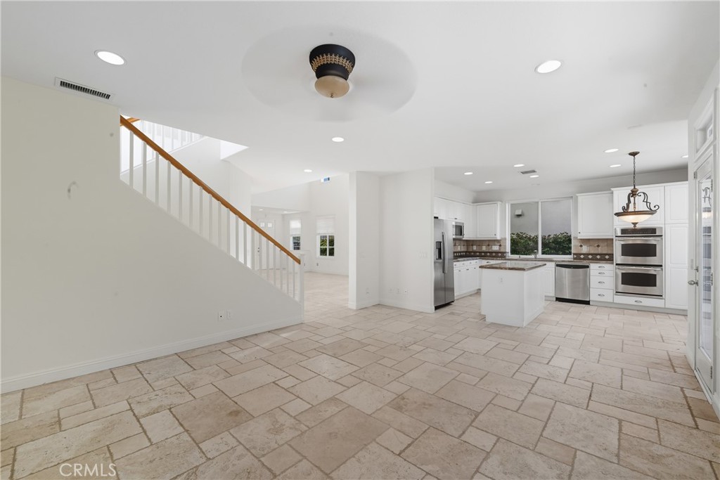 SAN JOAQUIN HILLS - Residential