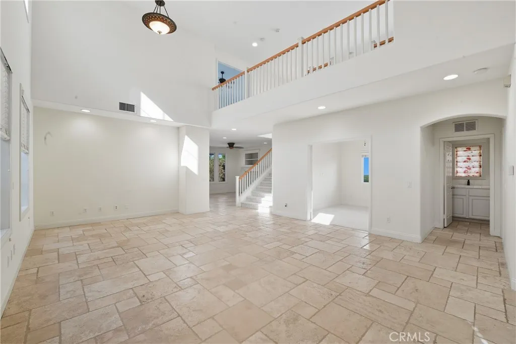 Laguna Niguel, California 92677, United States, 4 Bedrooms Bedrooms, ,3 BathroomsBathrooms,Residential,Active,230034