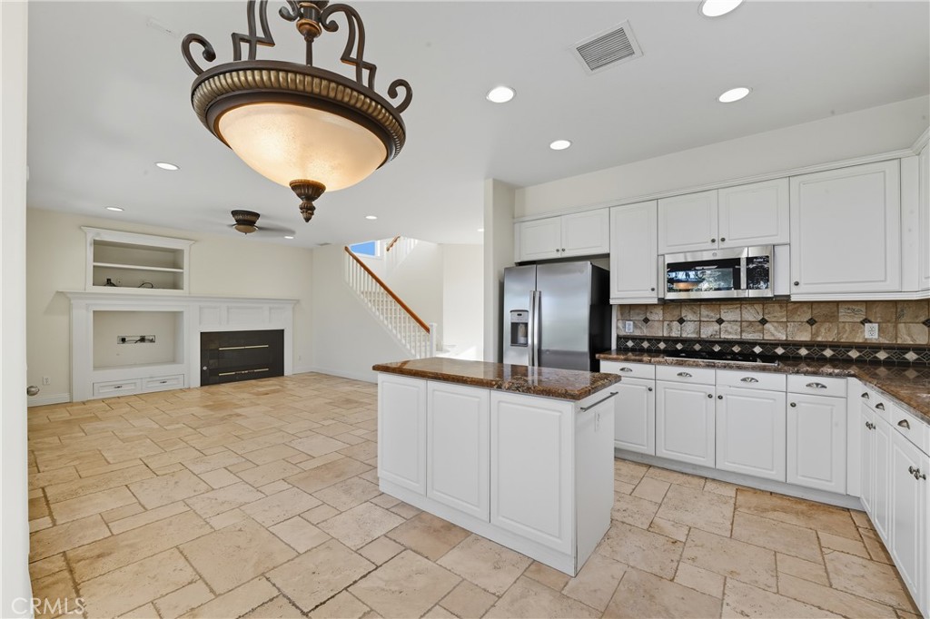 SAN JOAQUIN HILLS - Residential