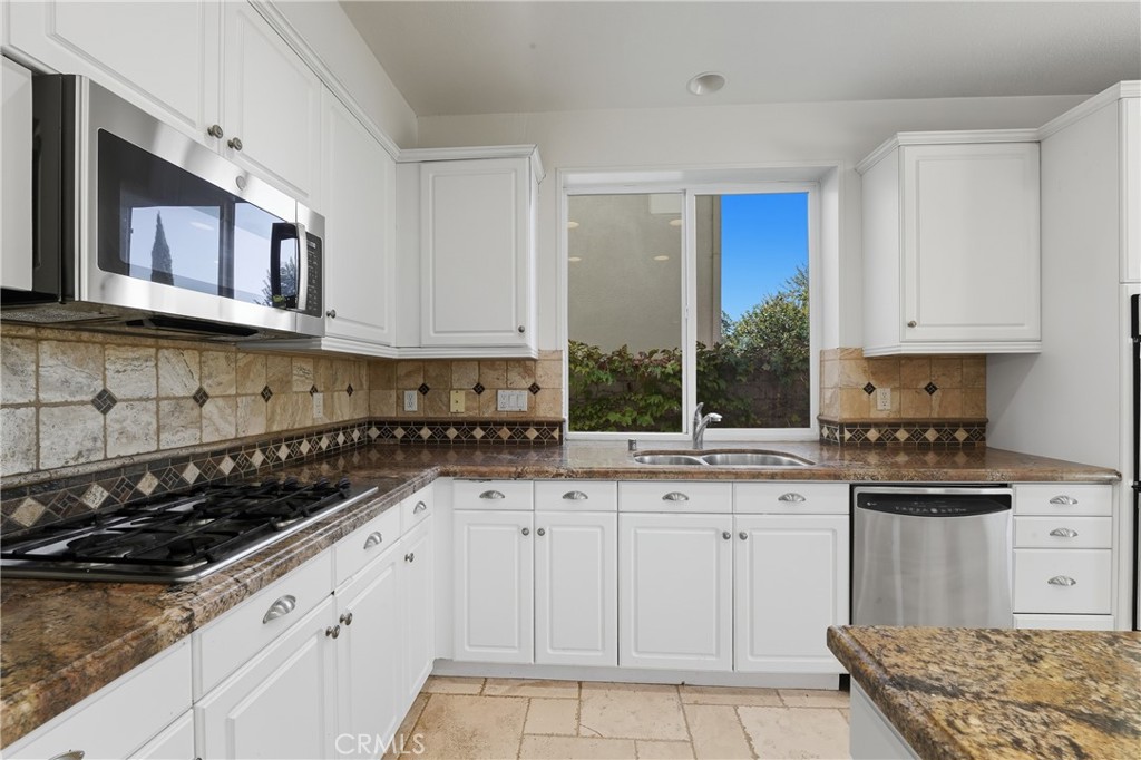 SAN JOAQUIN HILLS - Residential