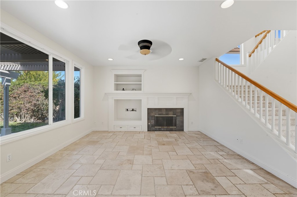 SAN JOAQUIN HILLS - Residential