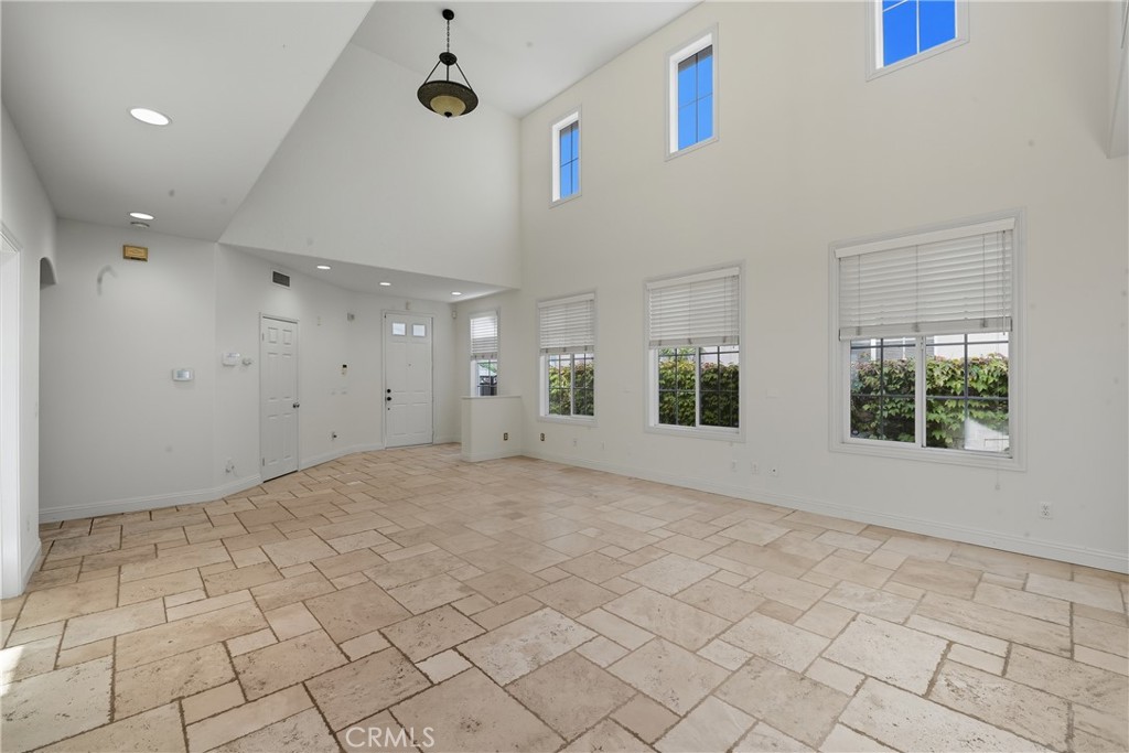 SAN JOAQUIN HILLS - Residential