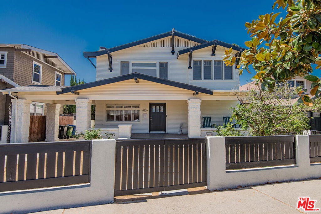 4530 W Washington Boulevard, Los Angeles CA 90016