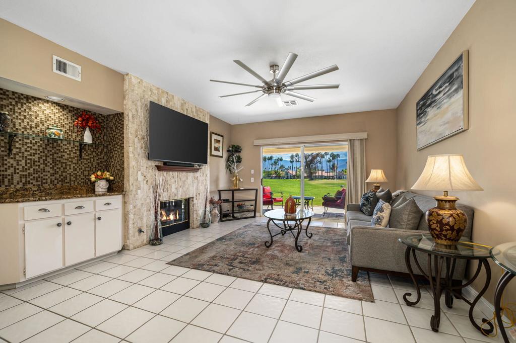 143 Desert Falls Circle