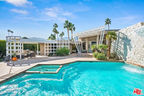 Photo of 1650 E Murray Canyon Drive, Palm Springs, CA 92264 (MLS # 26861717)