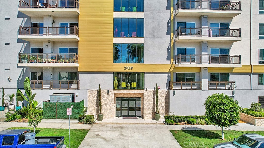 2939 Leeward Ave AVE 615, Los Angeles CA 90005