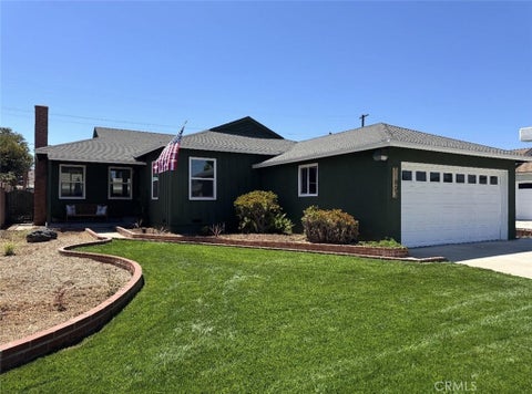 Photo of 11803 Chanera Ave, Hawthorne, CA 90250 (MLS # CV26092631)