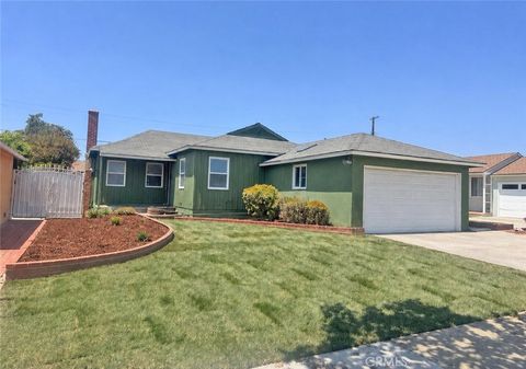 Photo of 11803 Chanera Ave, Hawthorne, CA 90250 (MLS # CV26092631)