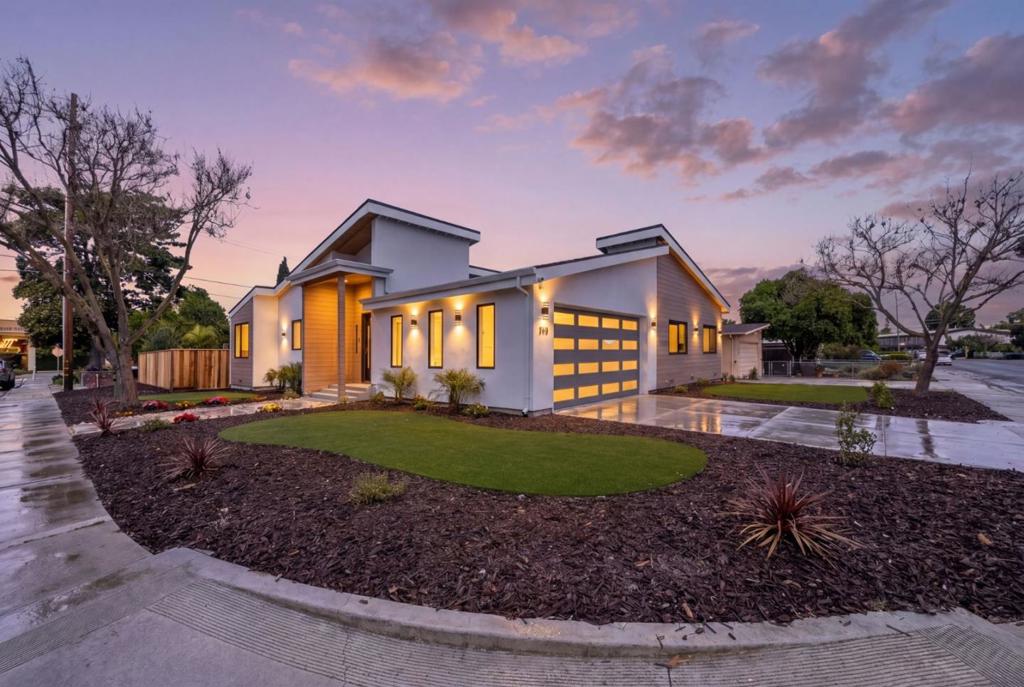 806 Emily Drive