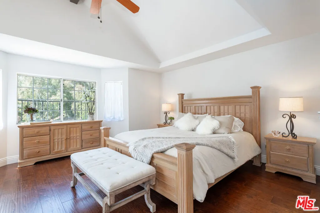 Calabasas, California 91302, United States, 4 Bedrooms Bedrooms, ,3 BathroomsBathrooms,Residential,Active,159538