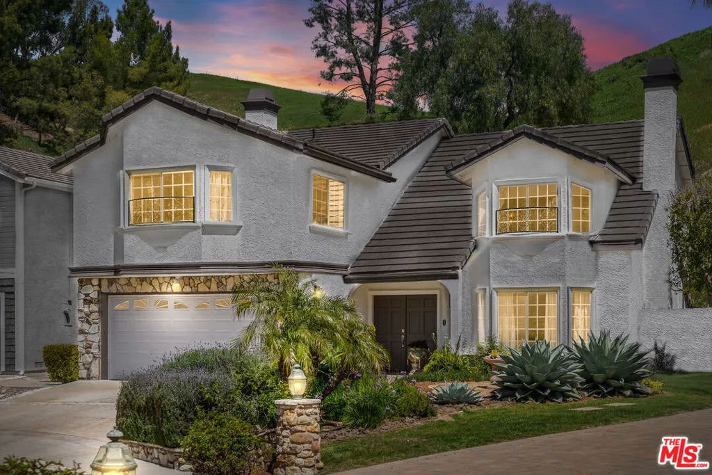 Calabasas, California 91302, United States, 4 Bedrooms Bedrooms, ,3 BathroomsBathrooms,Residential,Active,159538