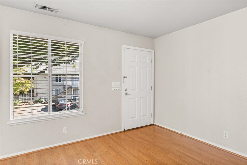 1125 Sheridan 56