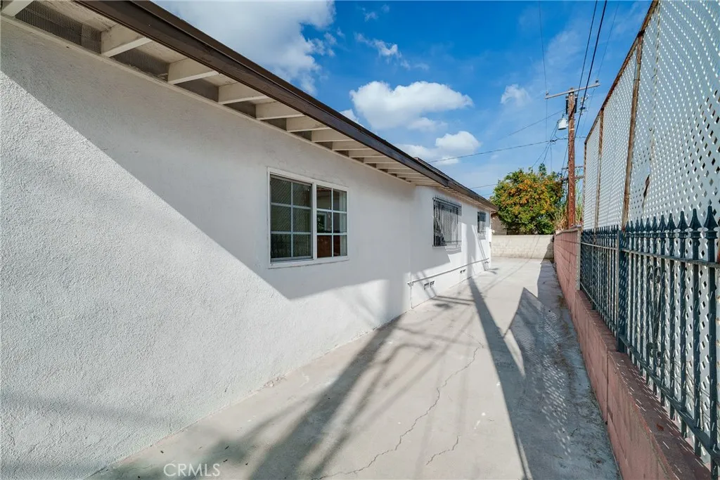 El Monte, California 91733, United States, 3 Bedrooms Bedrooms, ,2 BathroomsBathrooms,Residential,Active,241624