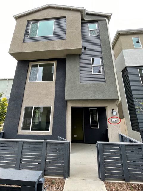 2104 Lacy Crossing Drive Santa Ana CA 92701