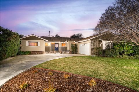 Photo of 549 California Dr, Claremont, CA 91711 (MLS # CV25276782)