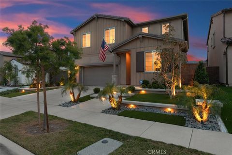 2227 Melogold Way Corona CA 92883