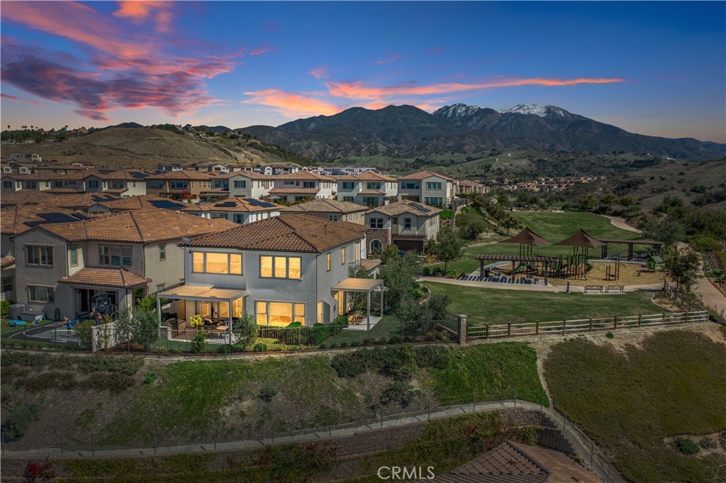 1818 Canyon Oaks Lane