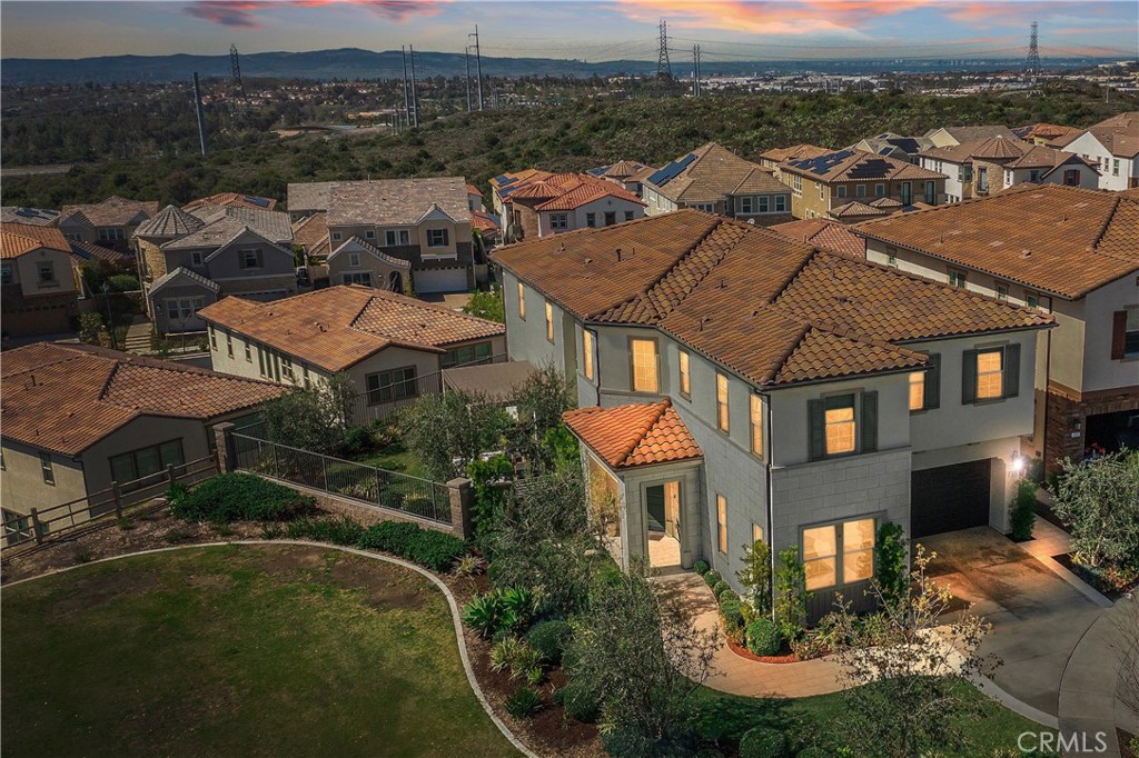 1818 Canyon Oaks Lane