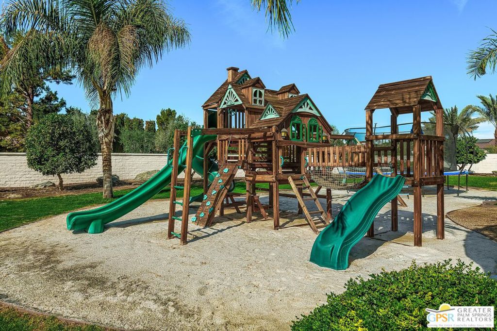 Clancy Lane - Residential