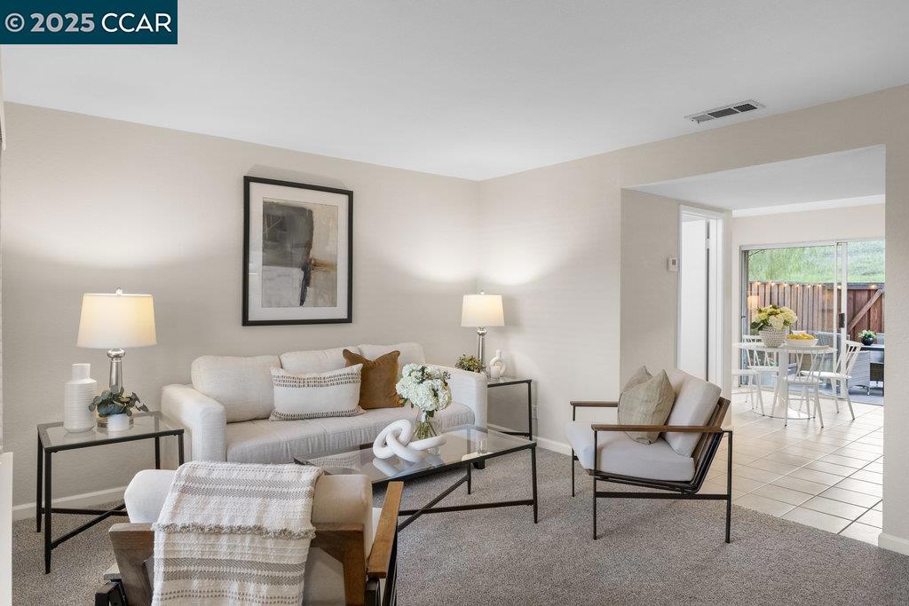 SPRINGVALLEY CMN - Residential