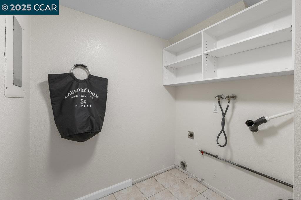 SPRINGVALLEY CMN - Residential