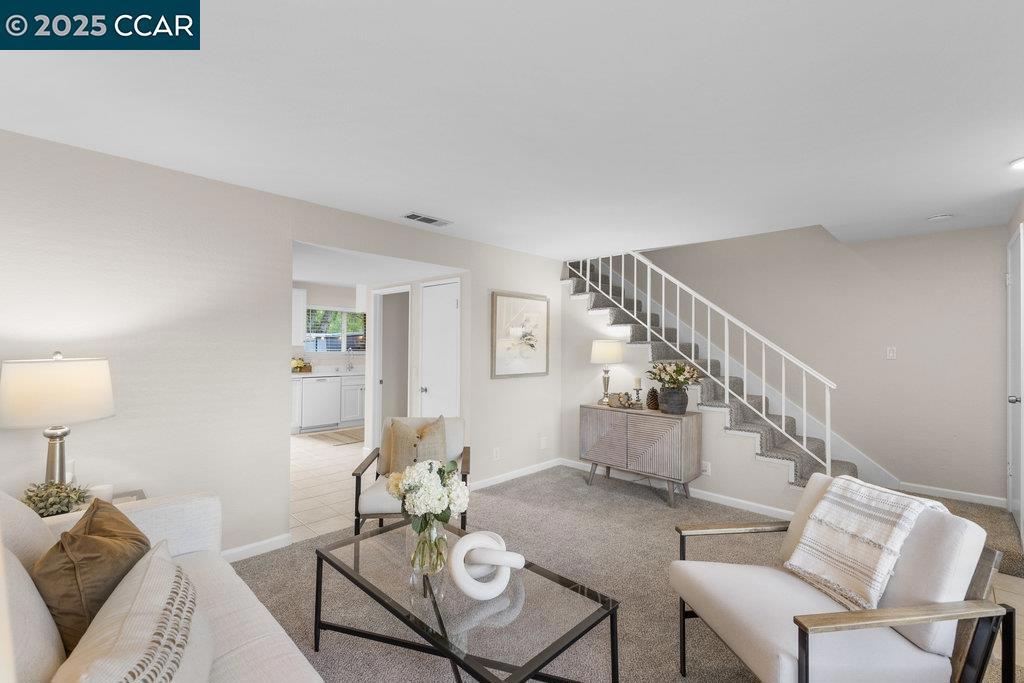 SPRINGVALLEY CMN - Residential