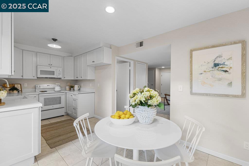 SPRINGVALLEY CMN - Residential